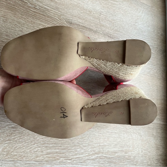 Anthropologie Liendo Seychelles Villa Wedges in Pink Suede with Red Trim size 8 - Picture 10 of 16
